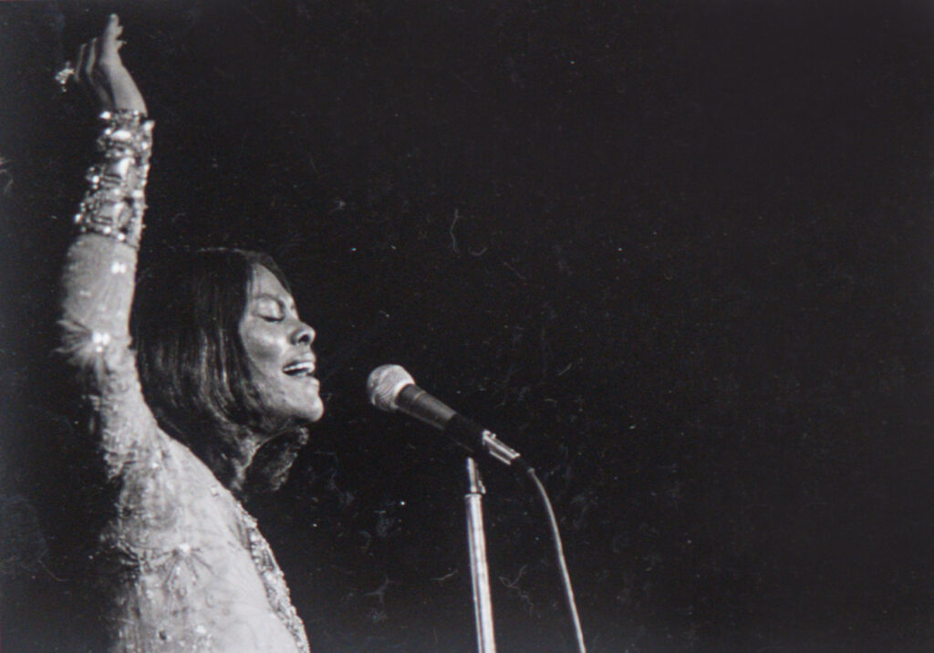 Dionne Warwick